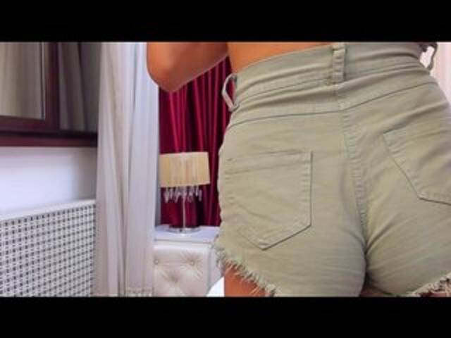 ブロードキャストスクリーンショット NinaCrystal