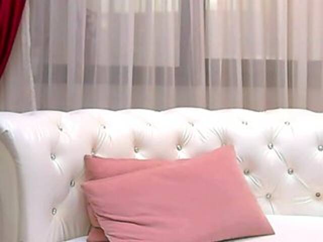 ブロードキャストスクリーンショット NinaCrystal