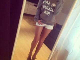 エロティックなビデオチャット NinaMoonss