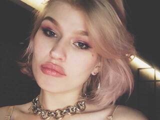 エロティックなビデオチャット NinaVann