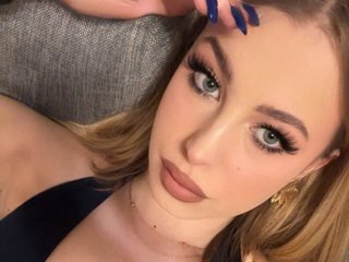 エロティックなビデオチャット NoahAngel