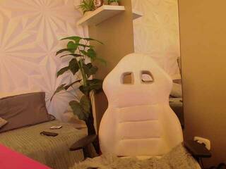 エロティックなビデオチャット nyanyadolls