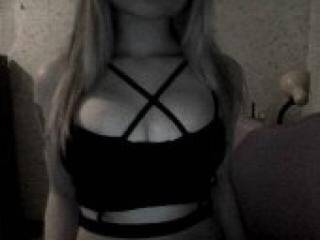 エロティックなビデオチャット nyashasasha