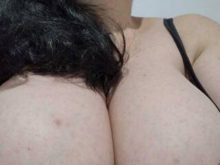 エロティックなビデオチャット Nykyxo