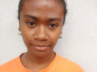 エロティックなビデオチャット NYRINAH