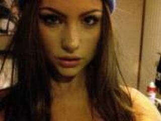 エロティックなビデオチャット nytaeaster