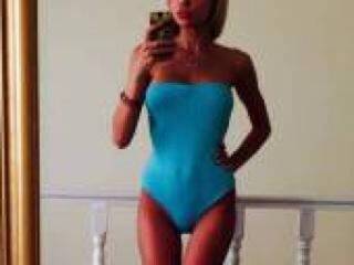 エロティックなビデオチャット oktyabryna