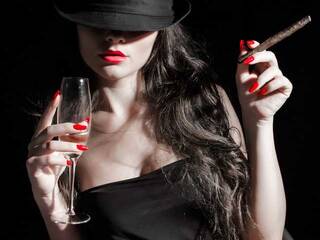 エロティックなビデオチャット naked_taxi_dispatcher