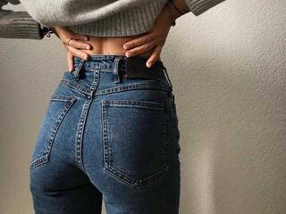 エロティックなビデオチャット P-A-M-E-L-A