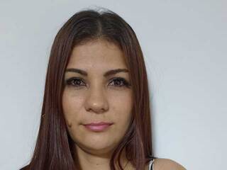 エロティックなビデオチャット ParisWish