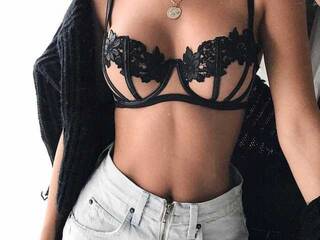 エロティックなビデオチャット PaulinaKey