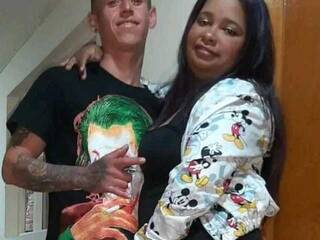 エロティックなビデオチャット Peter-rossy25