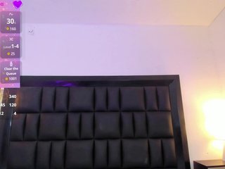 エロティックなビデオチャット Petite-esther