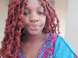 エロティックなビデオチャット petitesassy