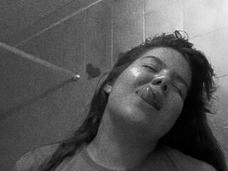 エロティックなビデオチャット PiaDupont26