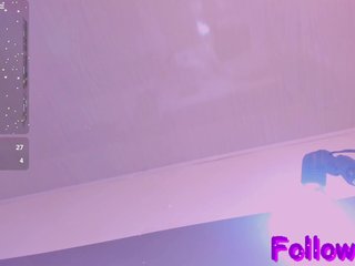 エロティックなビデオチャット pixxxiiee