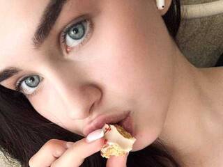 エロティックなビデオチャット plushflametwinklemeow