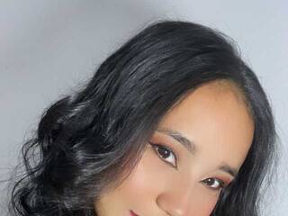 エロティックなビデオチャット pocahontas200