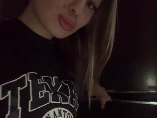 エロティックなビデオチャット Polichkaaaa