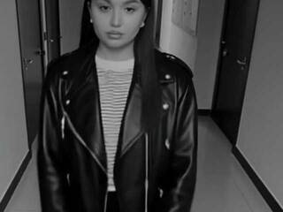 エロティックなビデオチャット Polihey