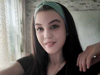 エロティックなビデオチャット polina03