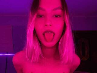 エロティックなビデオチャット poly-molly