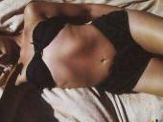 エロティックなビデオチャット polyshkaa