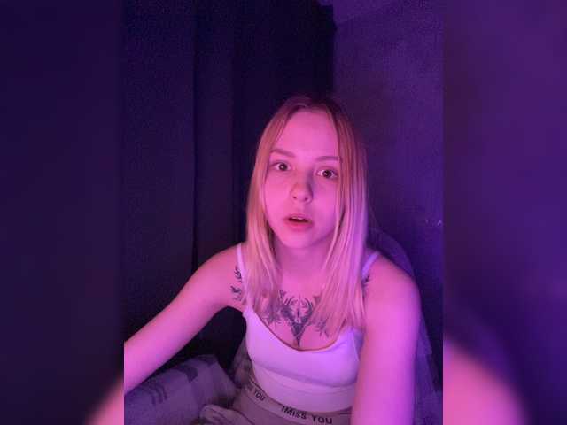 ブロードキャストスクリーンショット aurora_demure