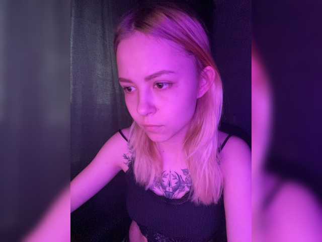 ブロードキャストスクリーンショット aurora_demure