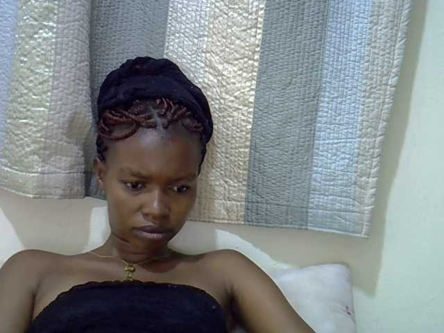 ブロードキャストスクリーンショット prettyebony1