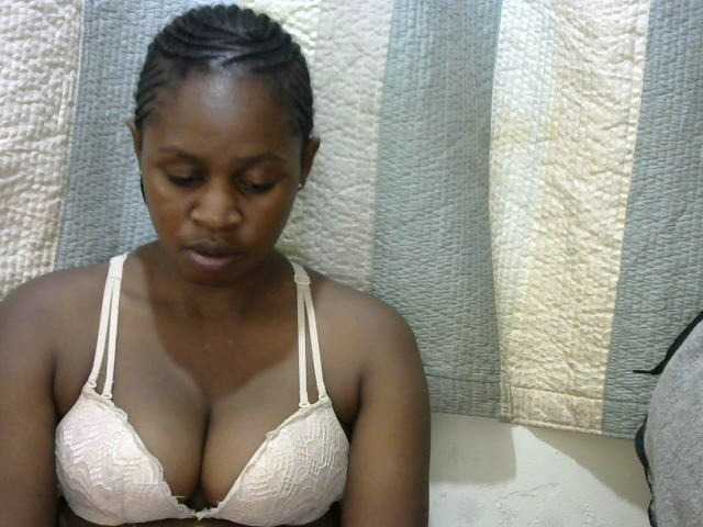 ブロードキャストスクリーンショット prettyebony1