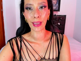エロティックなビデオチャット PriscilaSmiith25