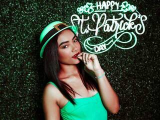 エロティックなビデオチャット PryanKabell