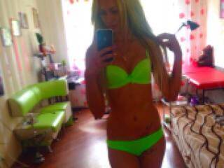 エロティックなビデオチャット pussywhite1