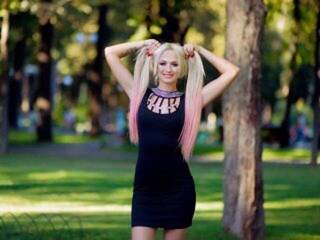 エロティックなビデオチャット Pussywhite11