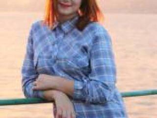 エロティックなビデオチャット qqueenn