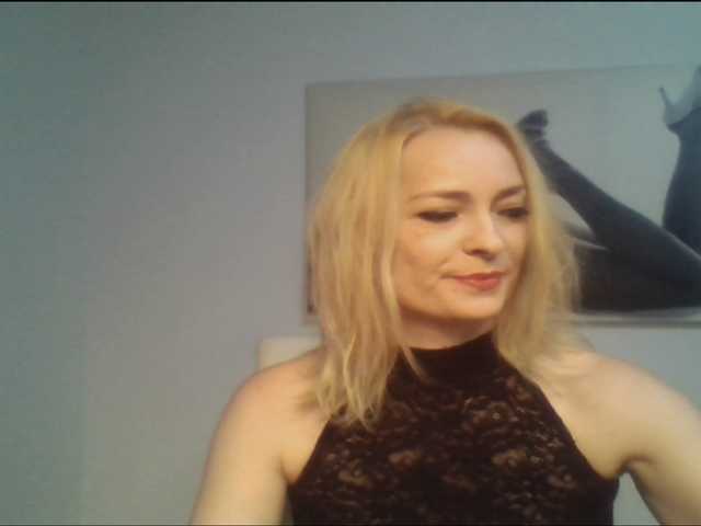 ブロードキャストスクリーンショット QueenofBerlin