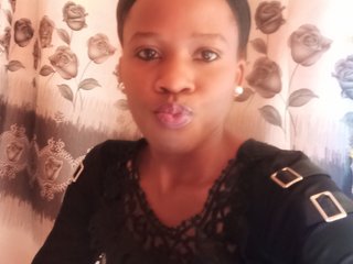 エロティックなビデオチャット Queensara