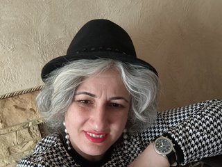 エロティックなビデオチャット QueenSusana