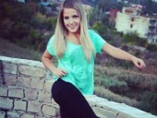 エロティックなビデオチャット qwertyuiaj