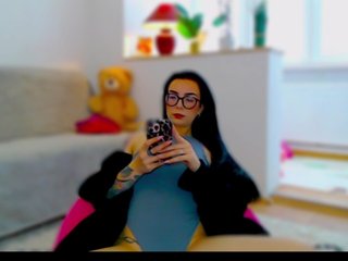 エロティックなビデオチャット iamjoyy1
