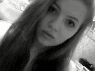 エロティックなビデオチャット raspberrylr