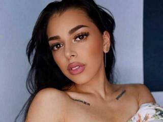 エロティックなビデオチャット RayssaRays