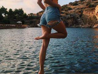 エロティックなビデオチャット RedBeast69