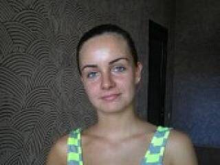 エロティックなビデオチャット redfruit