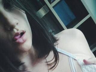 エロティックなビデオチャット Reinammm