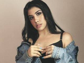 エロティックなビデオチャット RinMoore