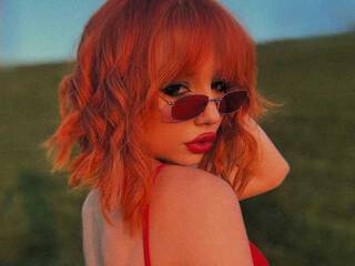 エロティックなビデオチャット RizhayaBestia