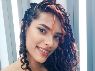 エロティックなビデオチャット robynfahey