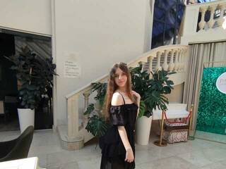 エロティックなビデオチャット -KittyDoll-Meow-